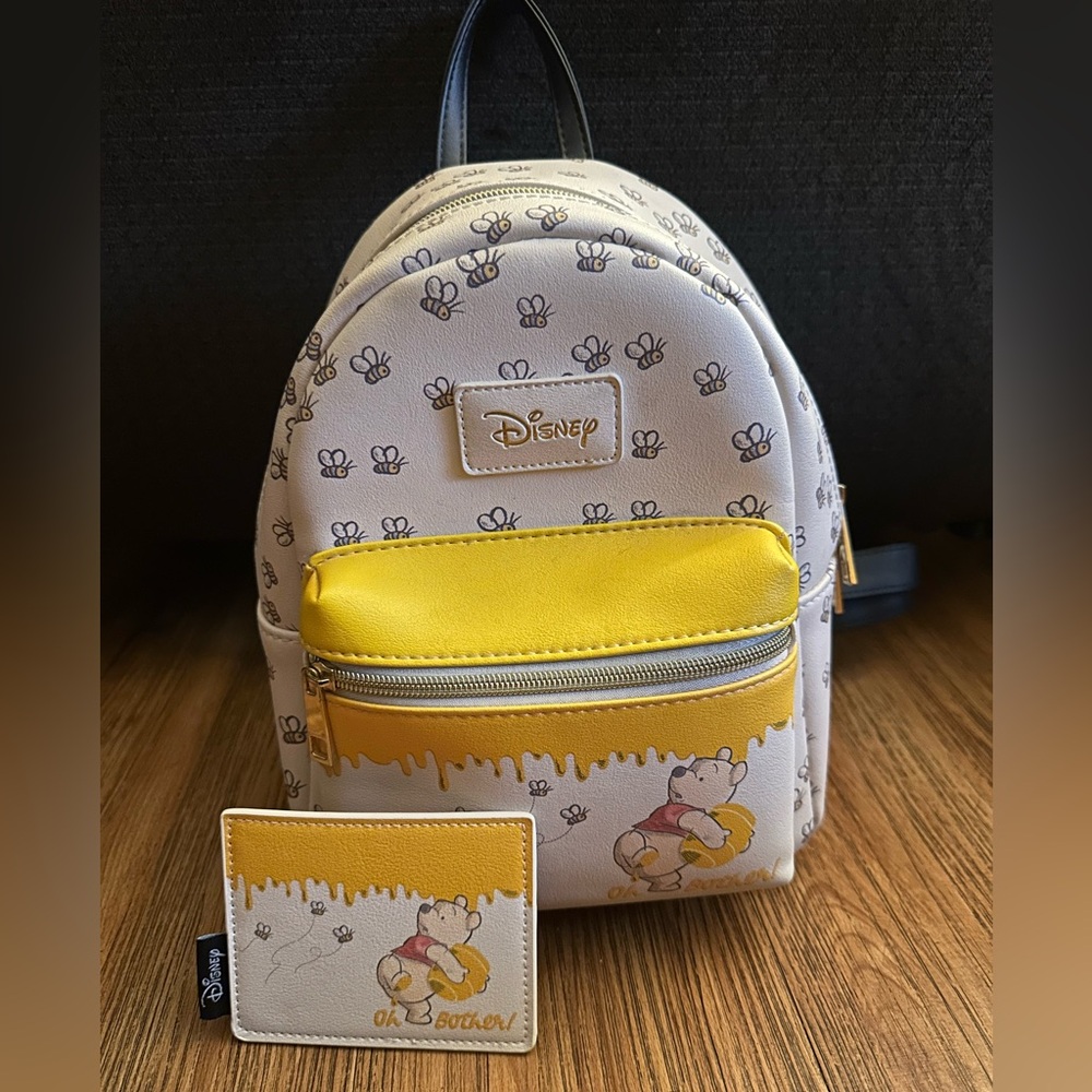 Winnie the Pooh lounge fly